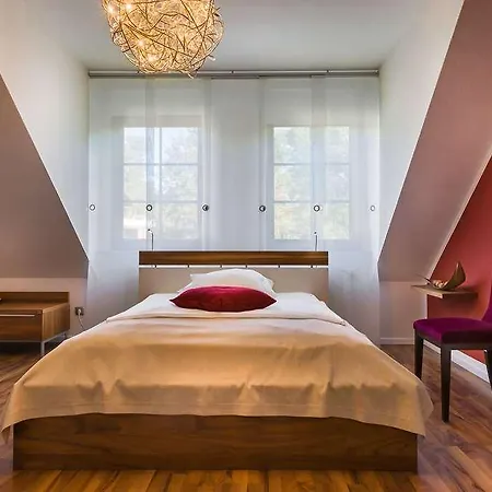 Freiraum Otel Mönchengladbach